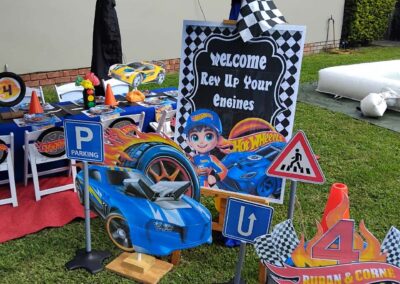 Hot wheels by One Dell of a Party