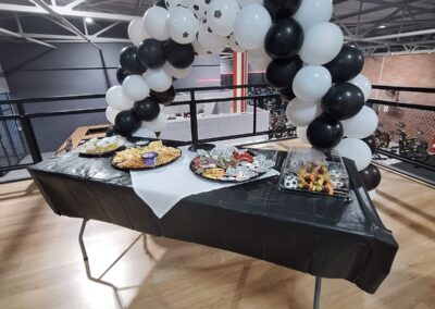 Balloon arch by one dell of a party