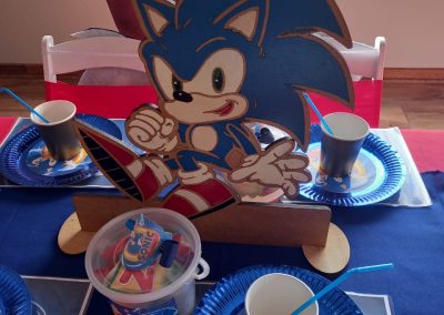 Sonic party theme by One dell of a party