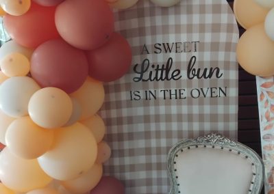 Baby shower balloon decoration done by one dell of a party