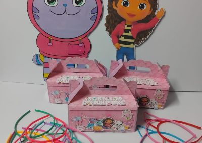 Snack Boxes by one dell of a party
