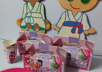 Snack Boxes by one dell of a party